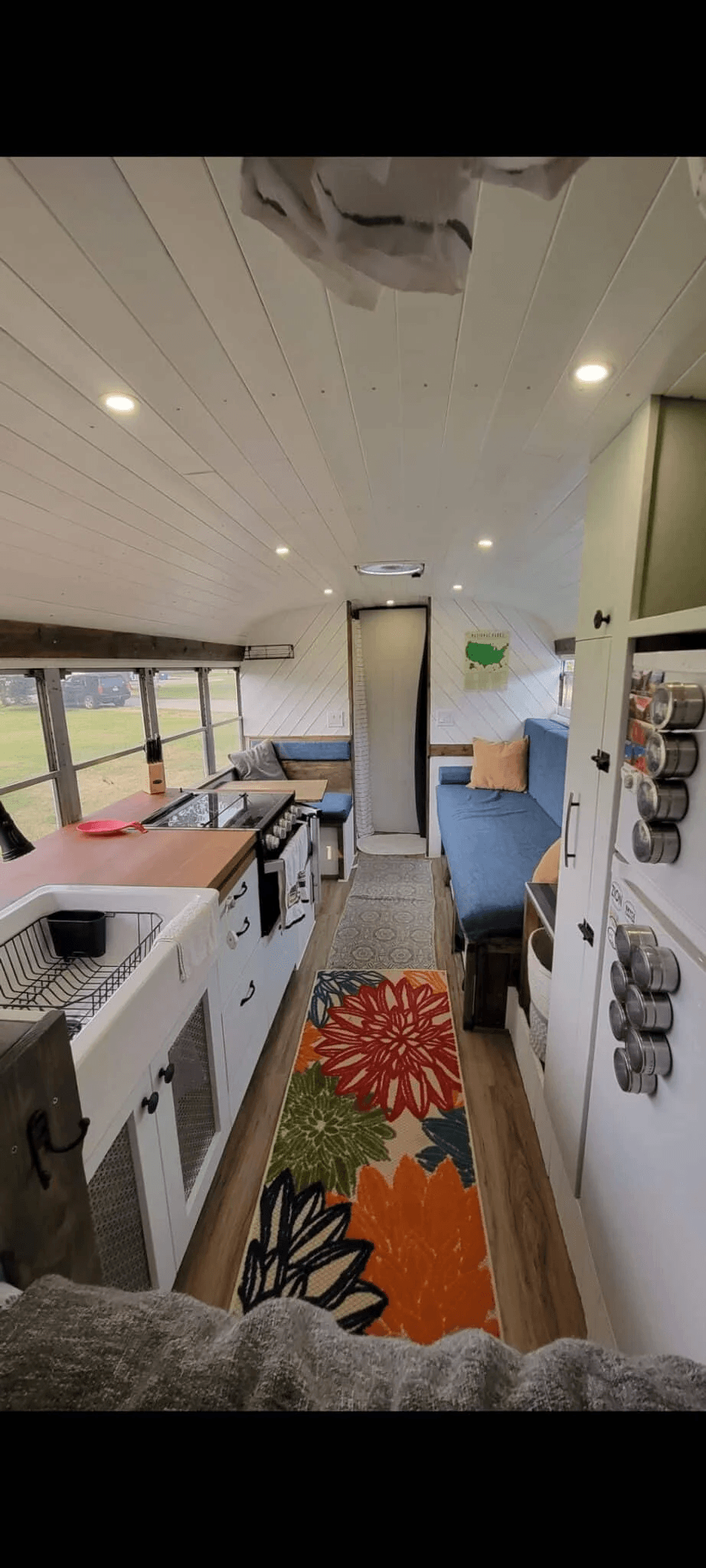 Global reach illustration