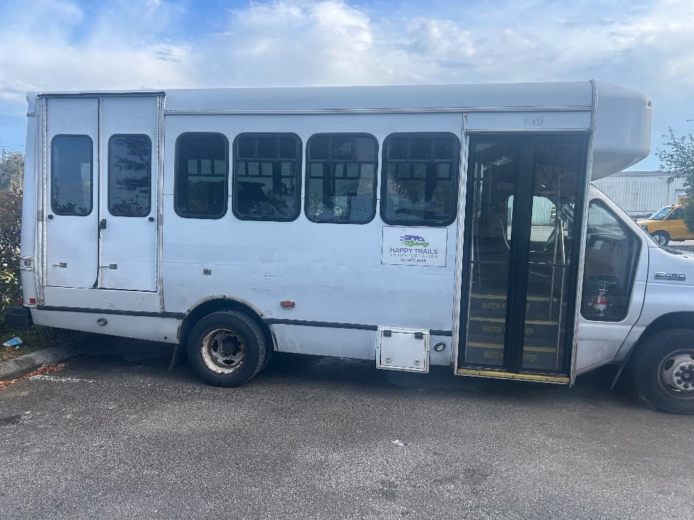 2017 Ford F450 - Image 3