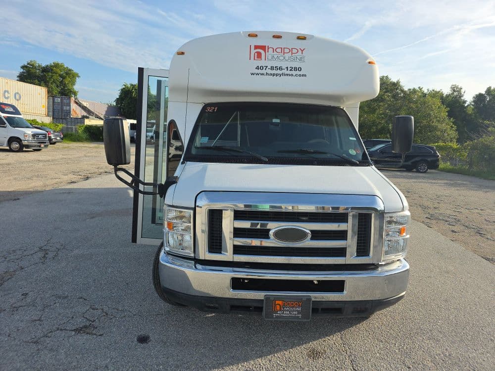 2015 FORD F450 - Image 4