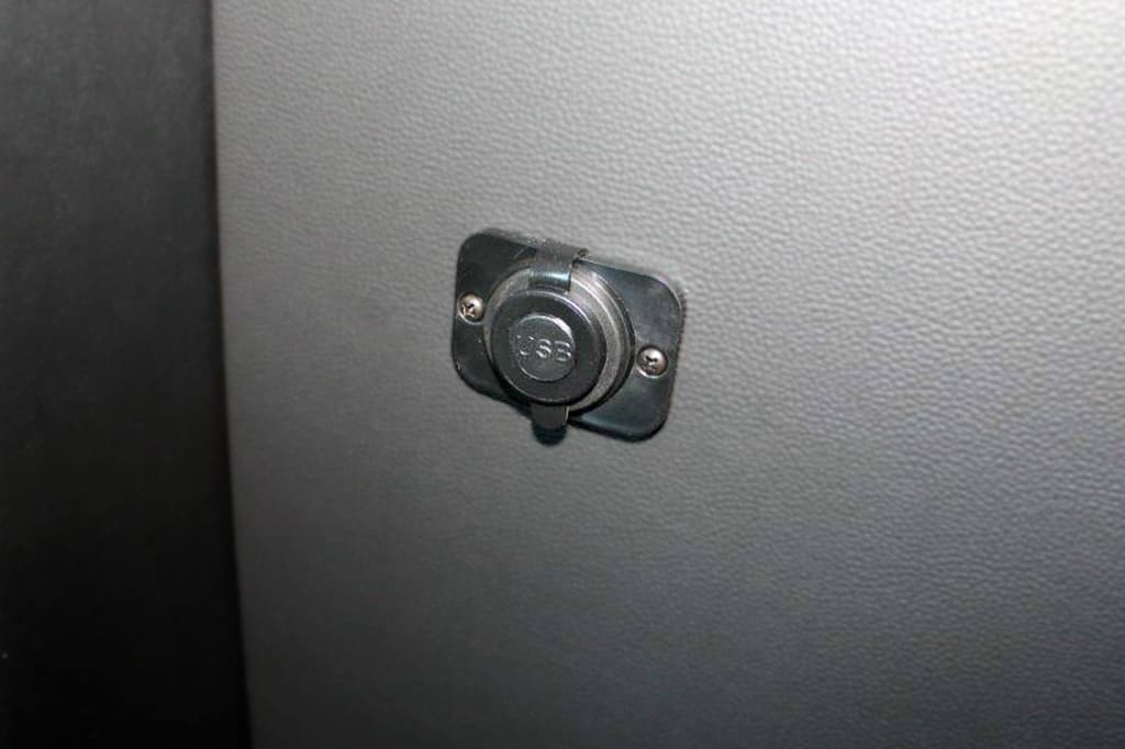 2024 LA West Executive Sprinter Van - Image 11