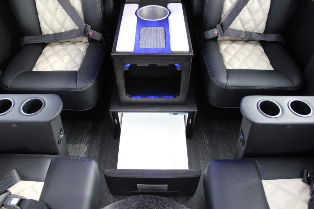 2024 LA West Executive Sprinter Van - Image 10