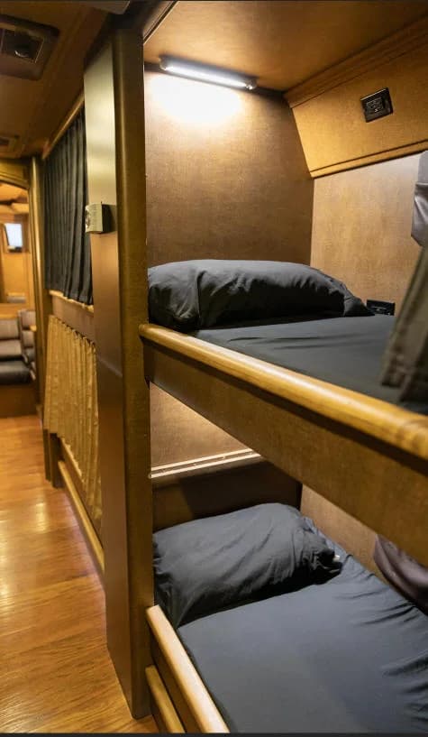 2009 Prevost XLII Entertainer Motorcoach - Image 14