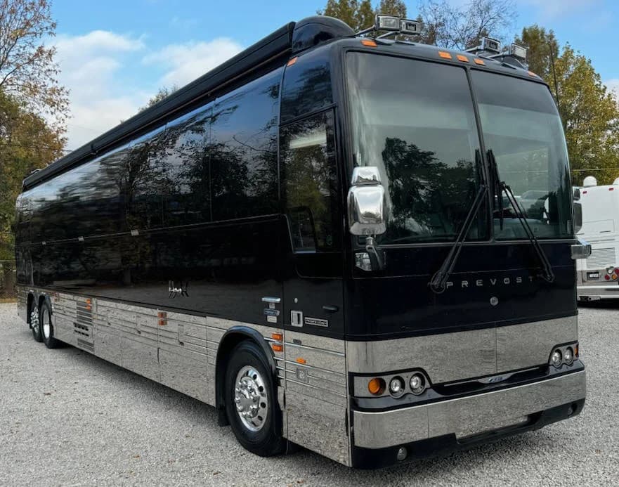 2007 Prevost (NFI) XLII bus