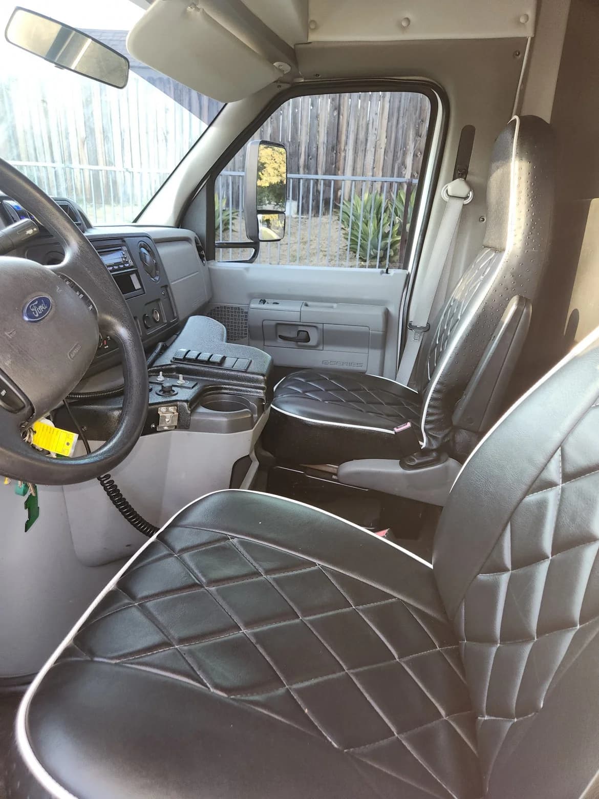 2014 Ford E450 Limo Bus - Image 8