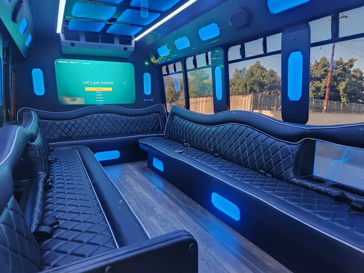 2014 Ford E450 Limo Bus - Image 16
