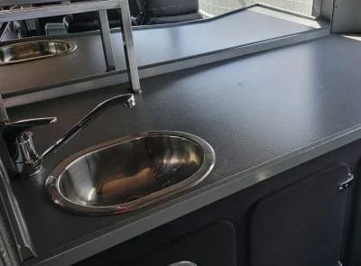 2010 Van Hool C2045 Coach Bus - Image 4