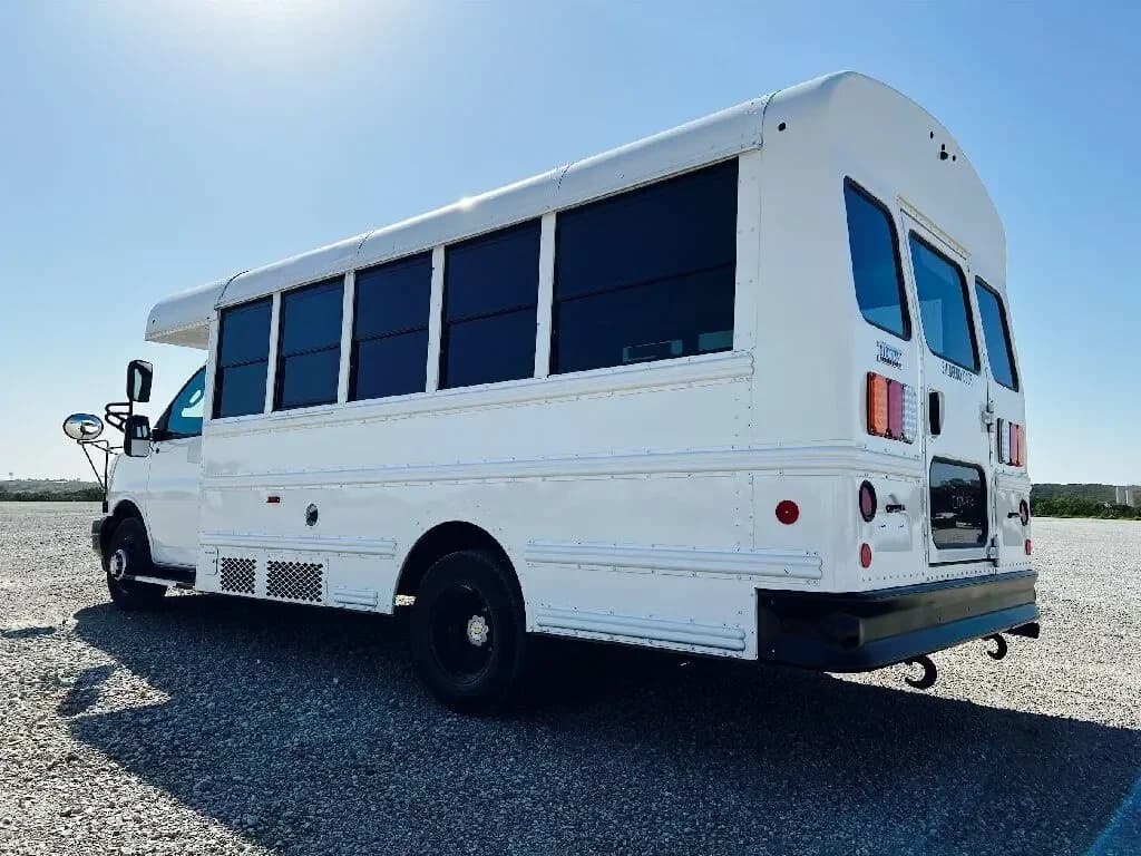 2024 Thomas Built Buses Minotour bus