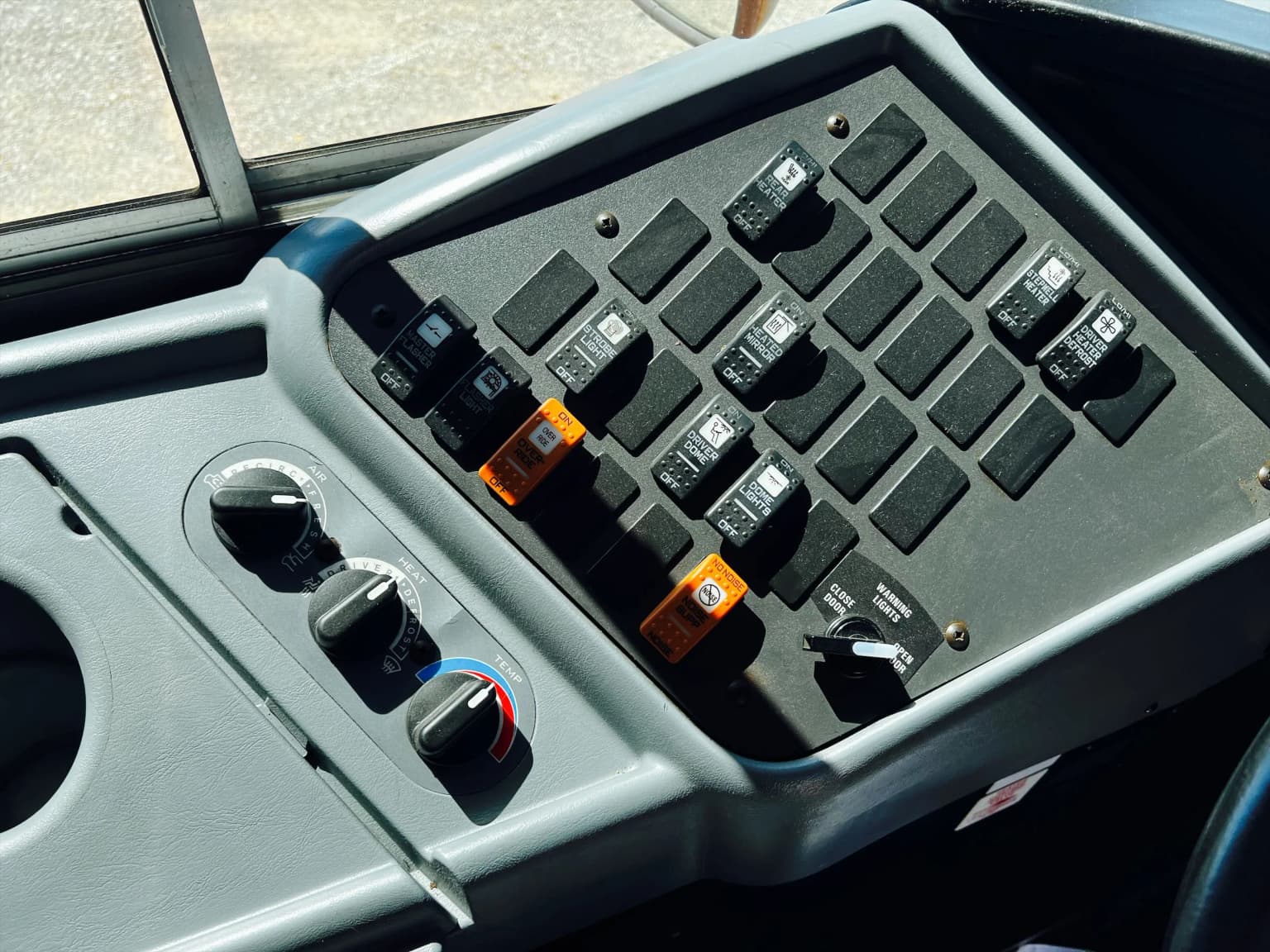 2015 International IC CE School Bus - Image 9