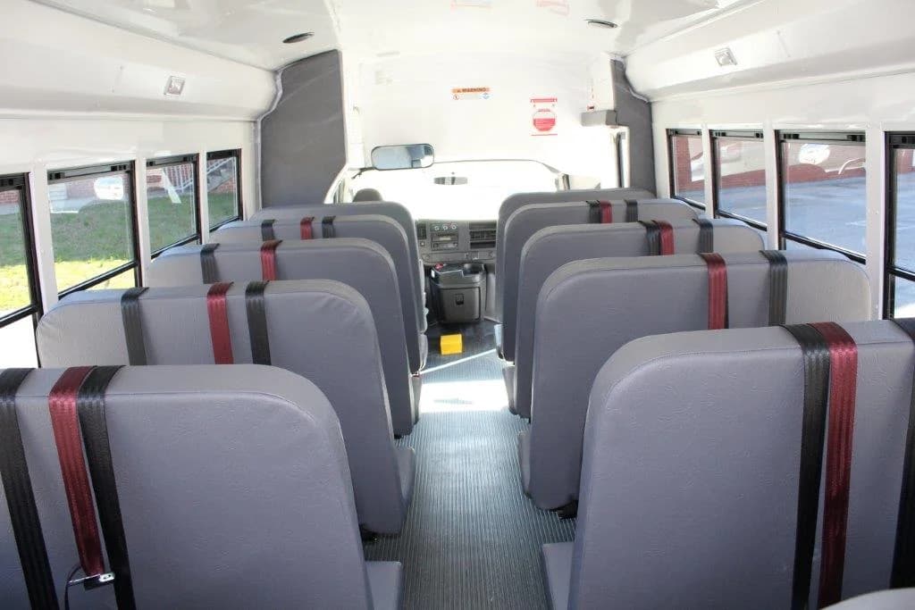 2020 Chevy 4500 Starcraft MFSAB Activity Bus - Image 5