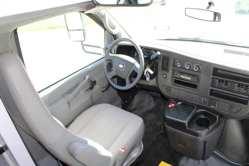 2020 Chevy 4500 Starcraft MFSAB Activity Bus - Image 7