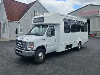 2012 Ford E450 bus