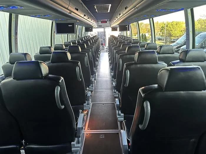 2018 Volvo 9700 Coach - Image 18