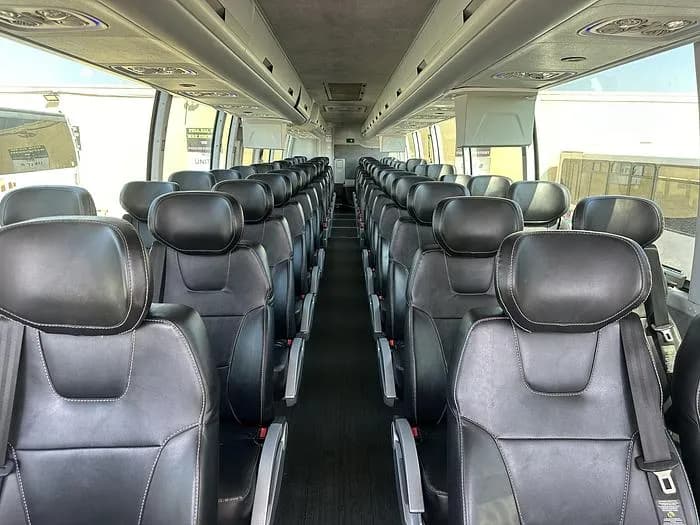 2023 Volvo 9700 Coach - Image 4