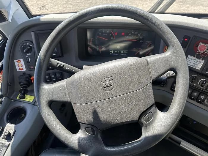 2023 Volvo 9700 Coach - Image 7