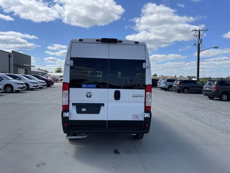 2024 Dodge ProMaster Van - Image 4