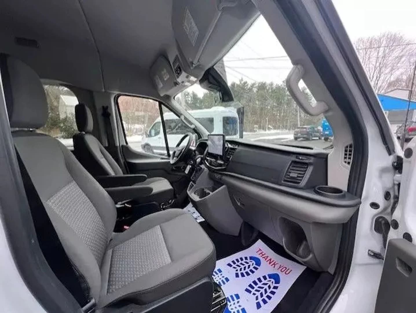 2024 Ford Transit 350 Passenger Van - Image 7