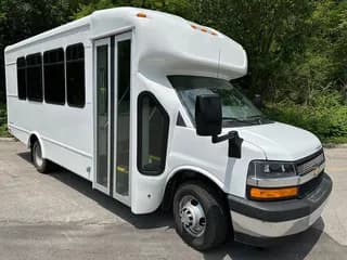 2025 Chevrolet 3500 bus