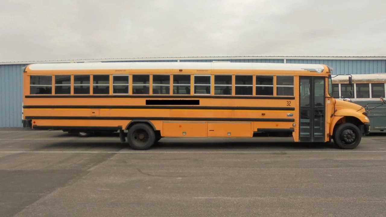 2011 International Type D School Bus - Image 2