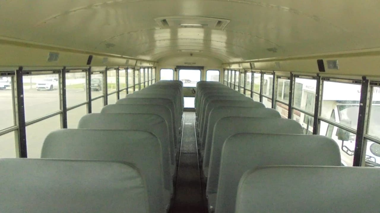 2011 International Type D School Bus - Image 6