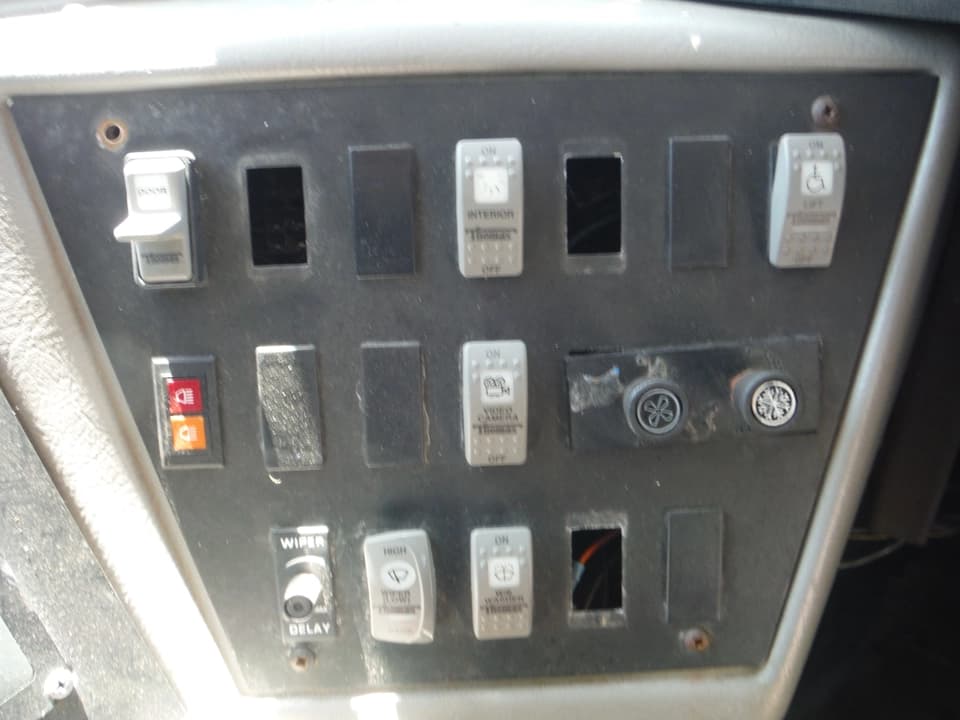 2001 Freightliner FS-65 School Bus - Image 16