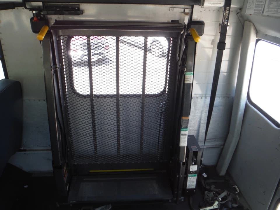 2001 Freightliner FS-65 School Bus - Image 22