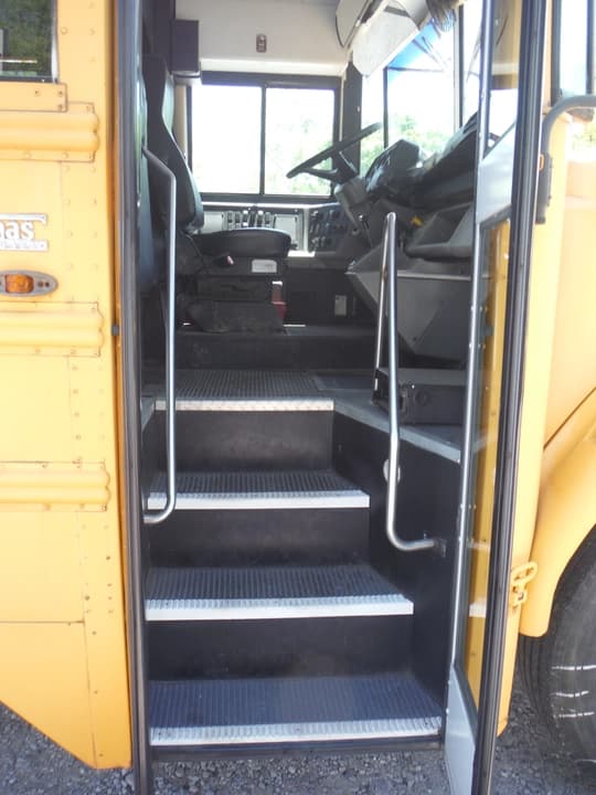 2001 Freightliner FS-65 School Bus - Image 5