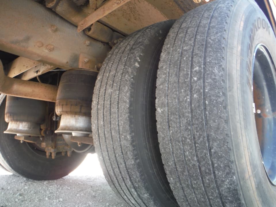 2001 Freightliner FS-65 School Bus - Image 25