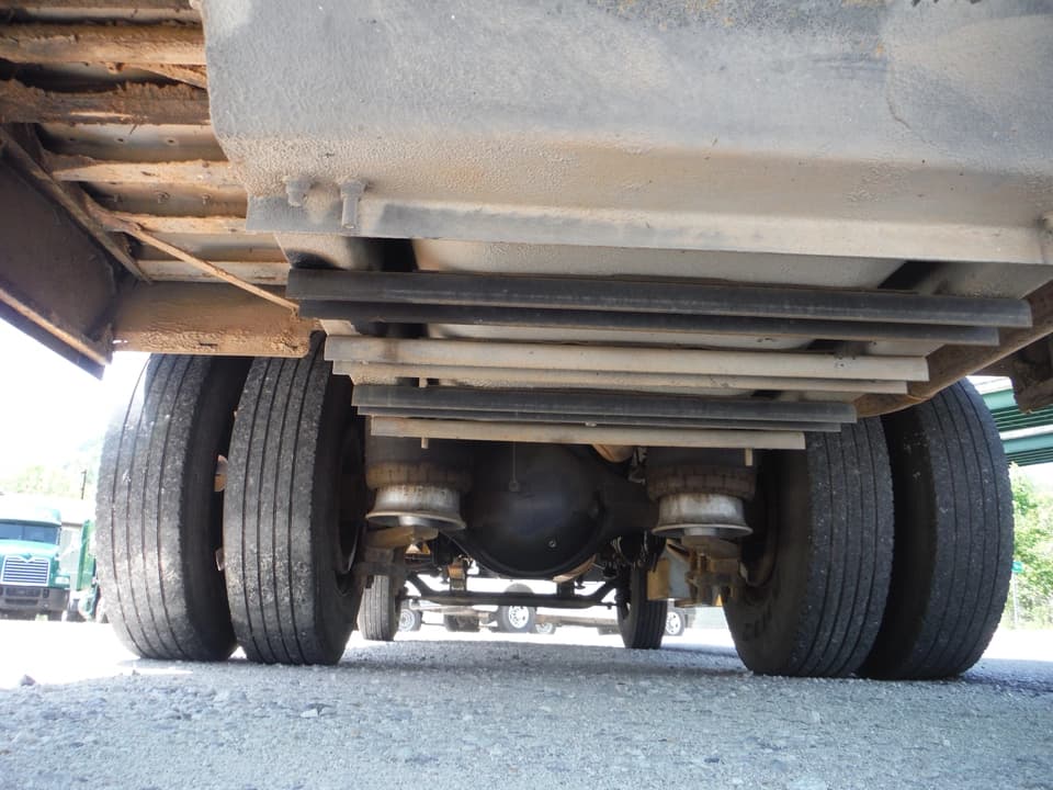 2001 Freightliner FS-65 School Bus - Image 26