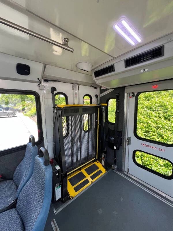 2017 Ford E-450 Shuttle Bus - Image 2