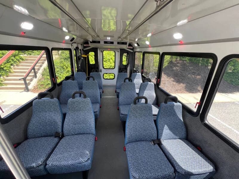 2017 Ford E-450 Shuttle Bus - Image 3