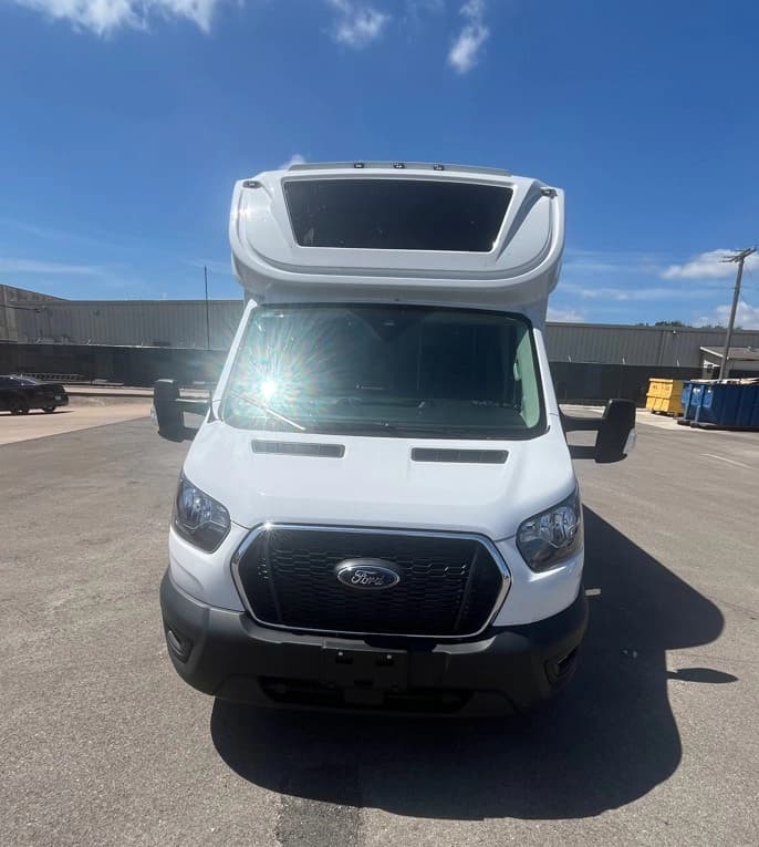 2025 Embassy Element Shuttle Bus - Image 3