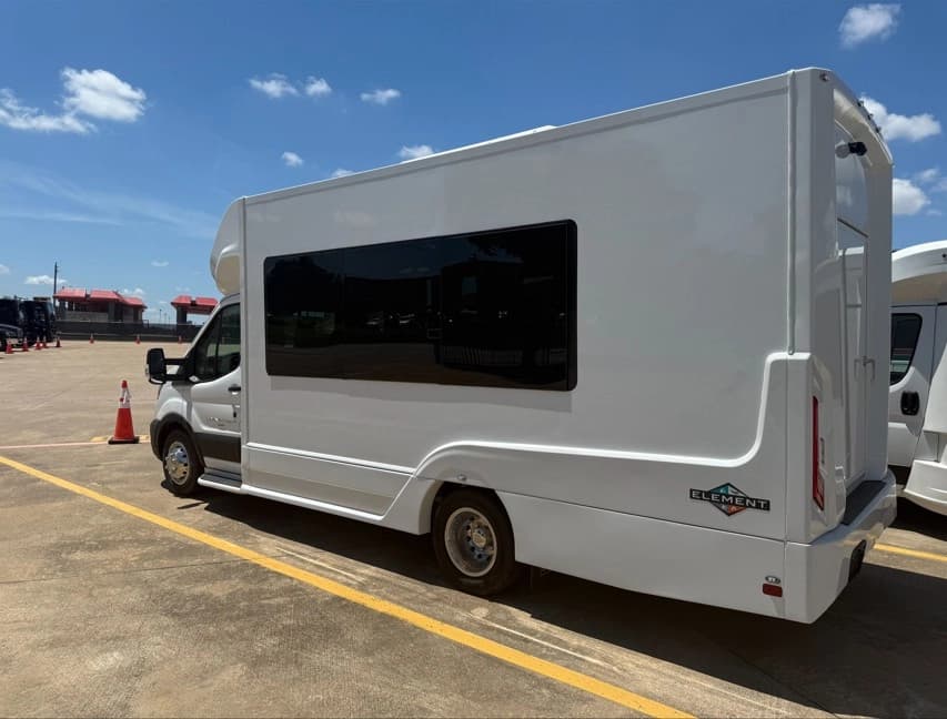 2025 Embassy Element Shuttle Bus - Image 4