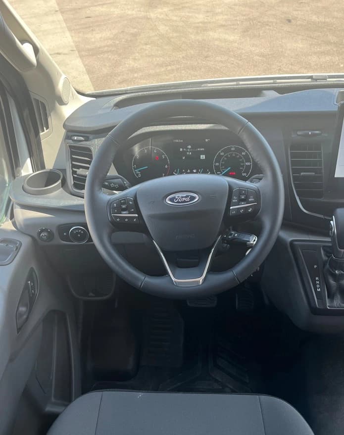 2025 Embassy Element Shuttle Bus - Image 8