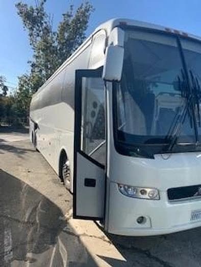 2018 Volvo 9700 Coach - Image 4
