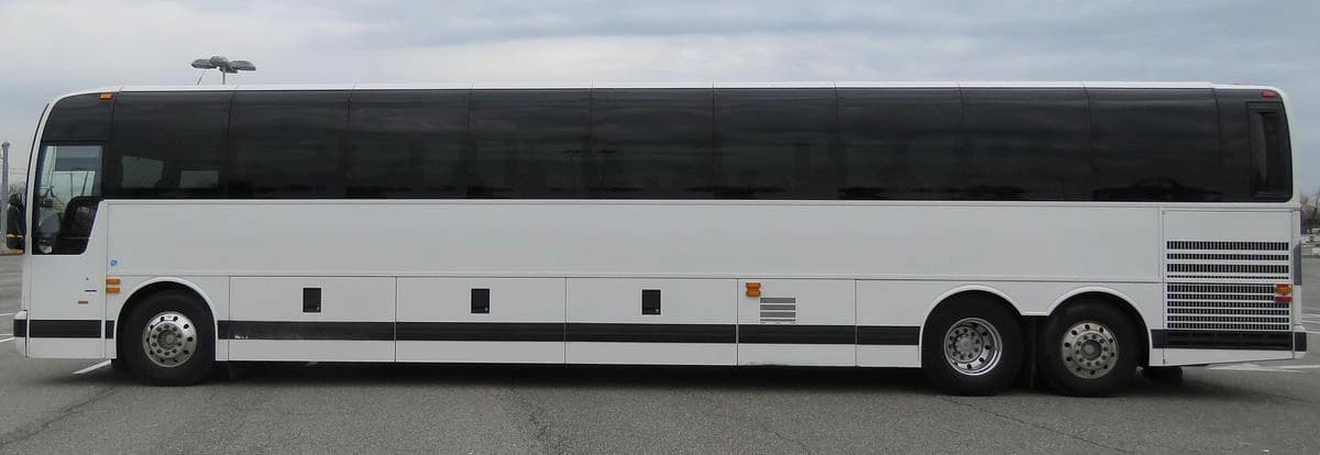 2017 Prevost X3-45 ADA Coach - Image 2