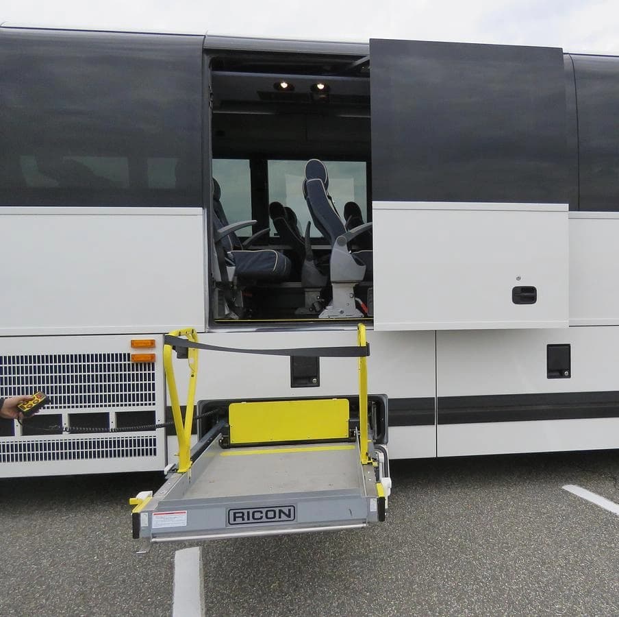 2017 Prevost X3-45 ADA Coach - Image 12