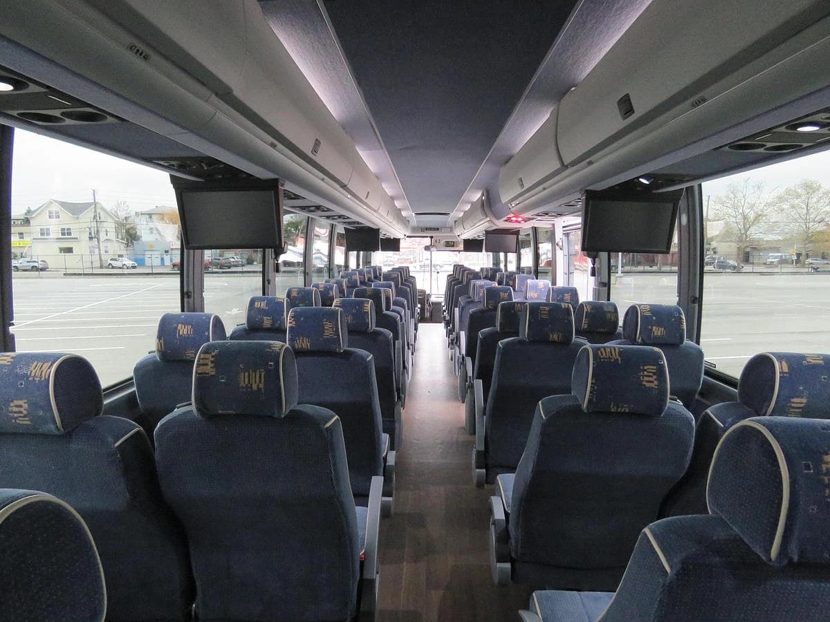 2017 Prevost X3-45 ADA Coach - Image 7