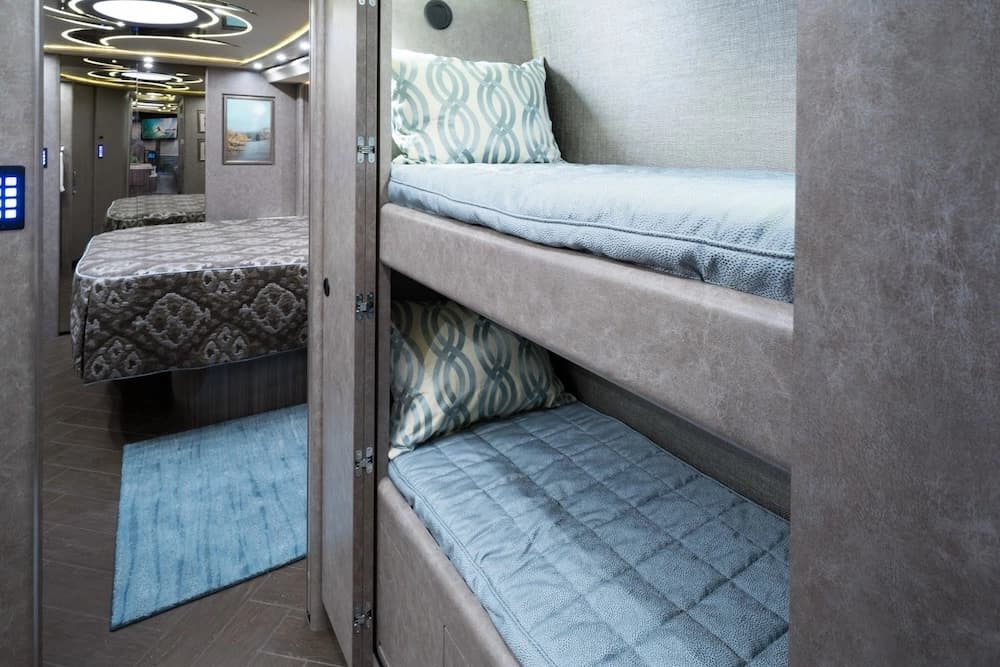 2018 Prevost X3 Motorcoach - Image 15