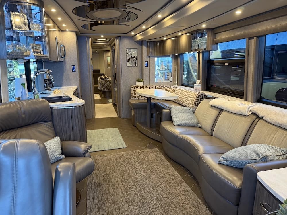 2018 Prevost X3 Motorcoach - Image 7