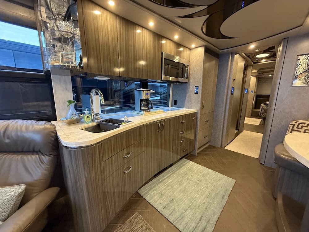 2018 Prevost X3 Motorcoach - Image 9