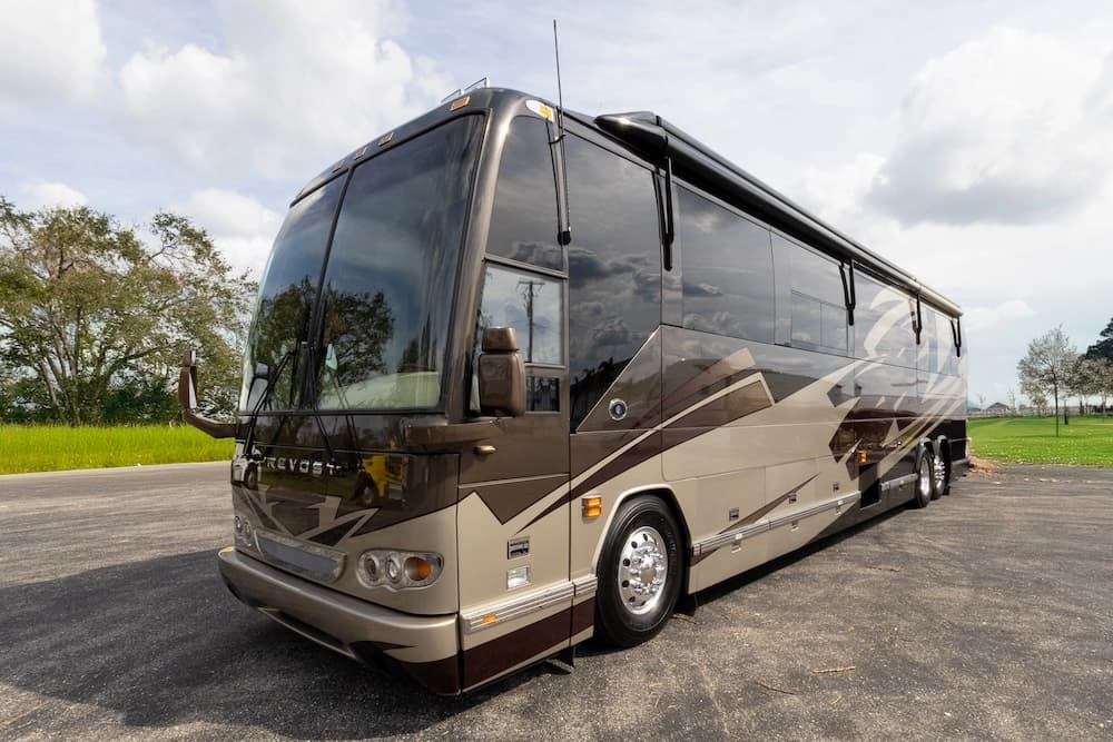 2007 Prevost Featherlite H3-45 Motorcoach - Image 11