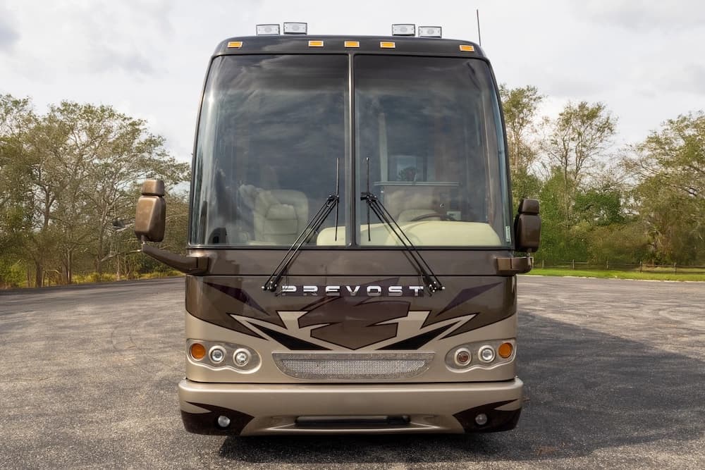 2007 Prevost Featherlite H3-45 Motorcoach - Image 12