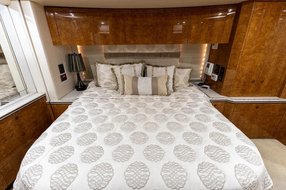 2007 Prevost Featherlite H3-45 Motorcoach - Image 30