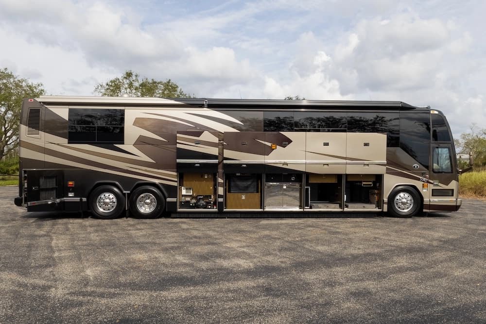 2007 Prevost Featherlite H3-45 Motorcoach - Image 33