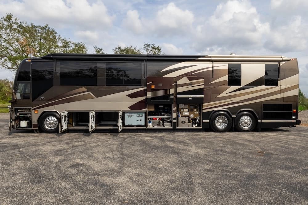 2007 Prevost Featherlite H3-45 Motorcoach - Image 34