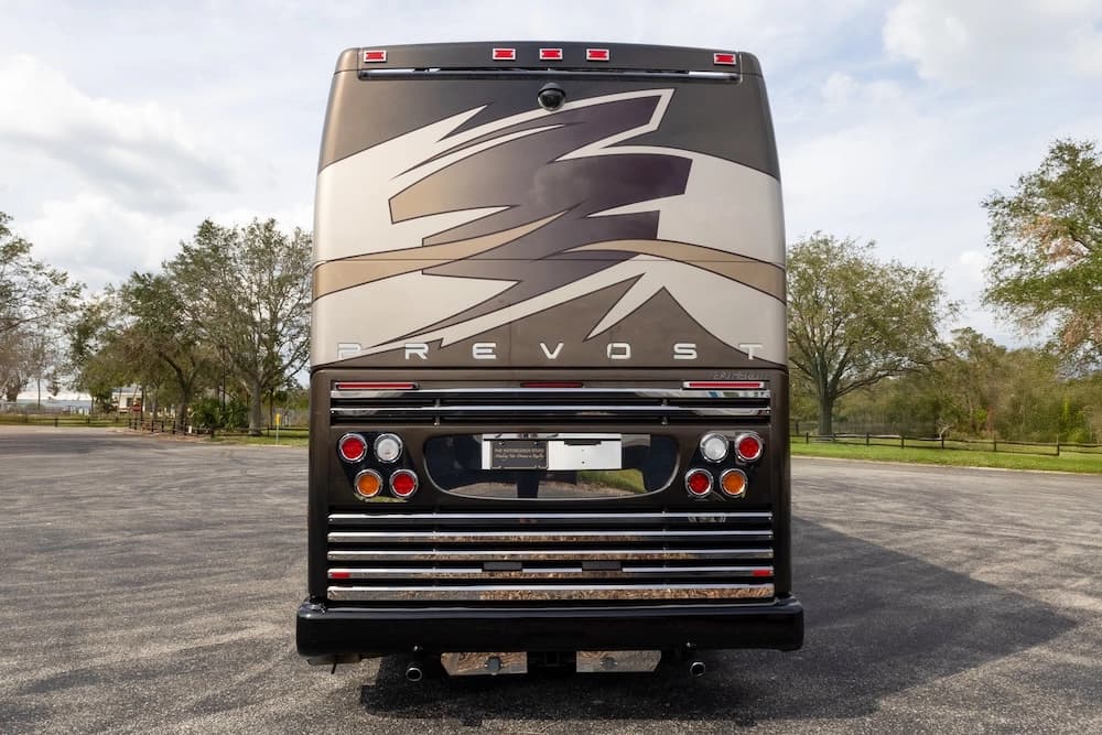 2007 Prevost Featherlite H3-45 Motorcoach - Image 6