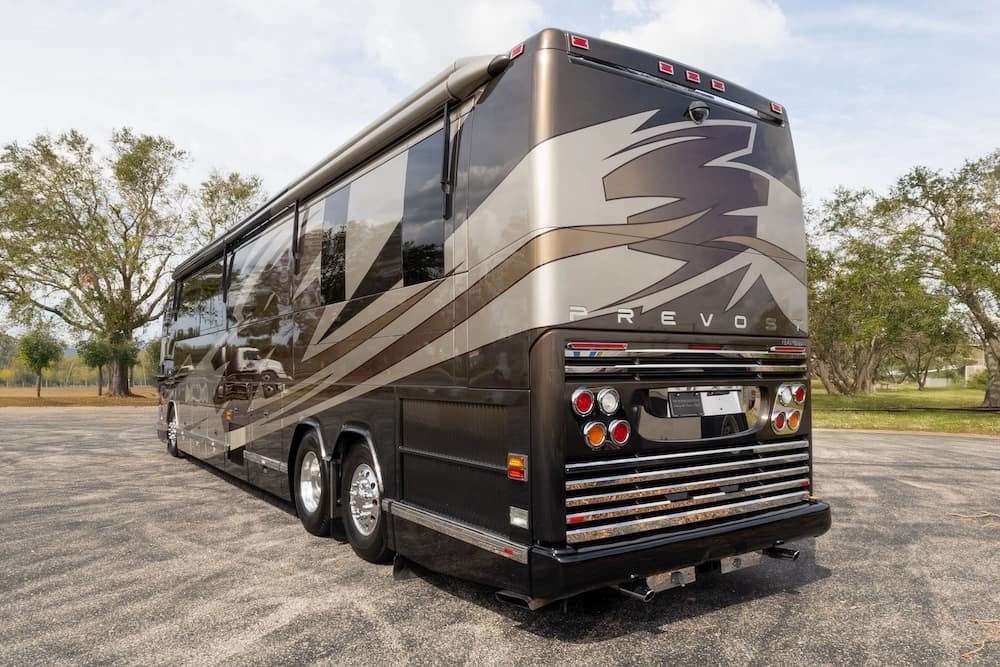2007 Prevost Featherlite H3-45 Motorcoach - Image 7
