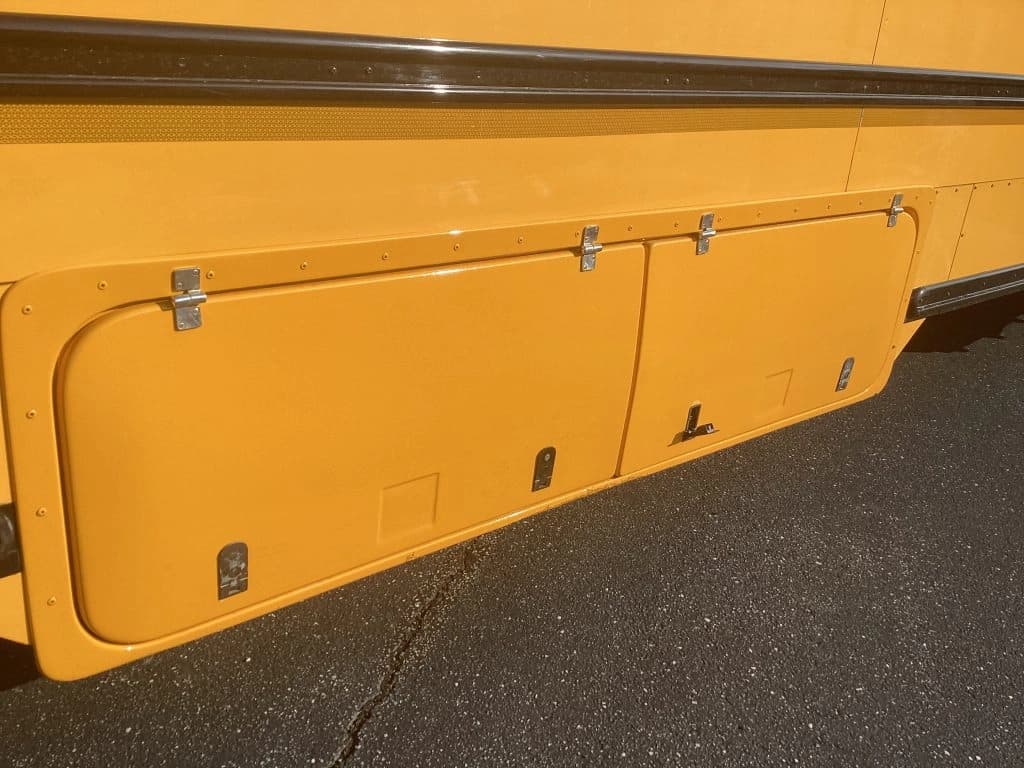 2015 Freightliner Thomas School Bus - Image 2