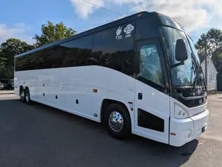 2017 MCI J4500 bus