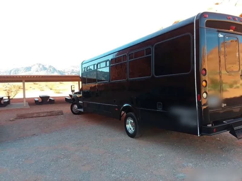 2011 Ford F-550 Party Bus - Image 4